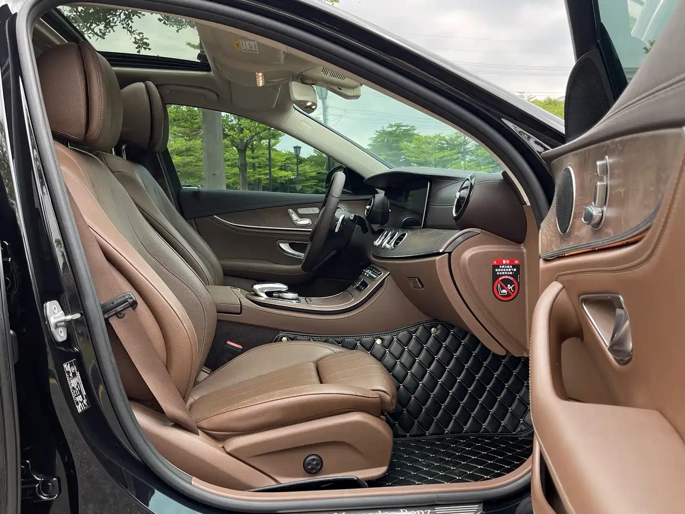 Mercedes-Benz E-Class 2018 E 200 L фото 16