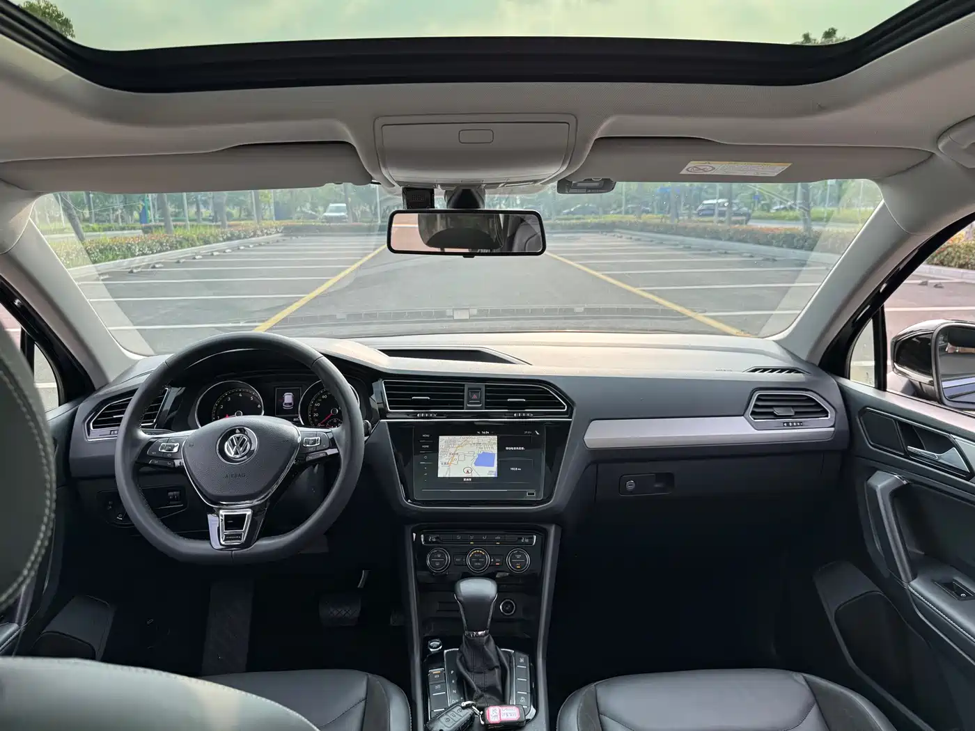 Volkswagen Tiguan L 2020 330TSI Auto 2WD Panorama Comfort China VI фото 9