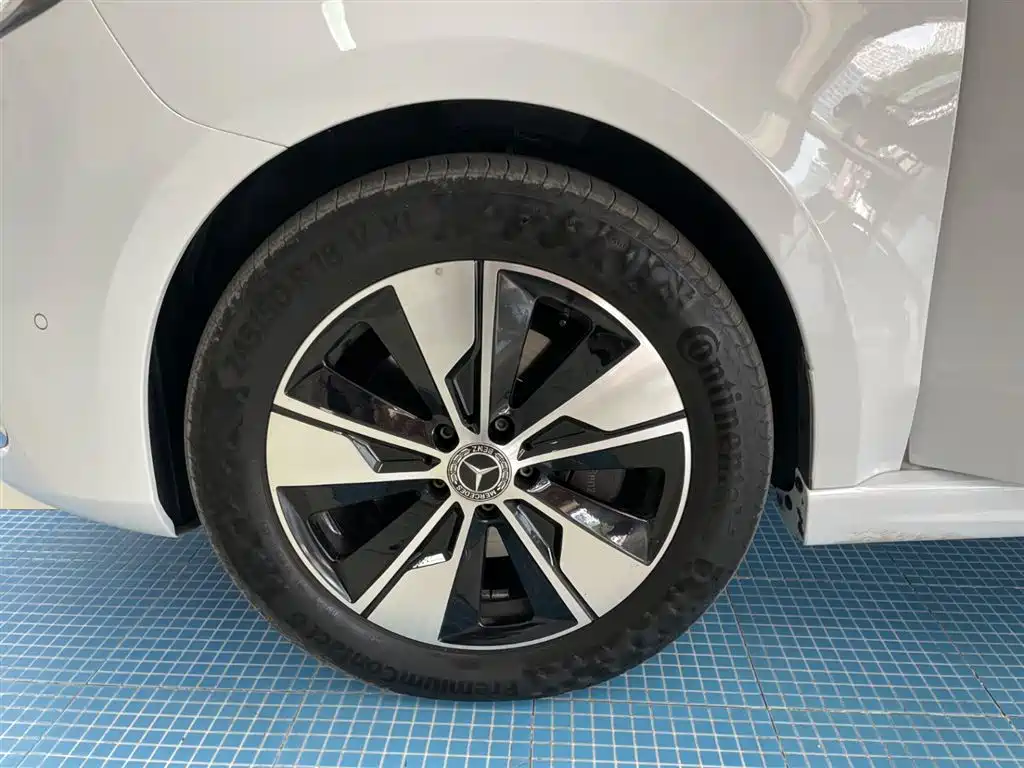 Mercedes-Benz V-Class 2021 V 260 L Long Wheelbase Premium Edition фото 30