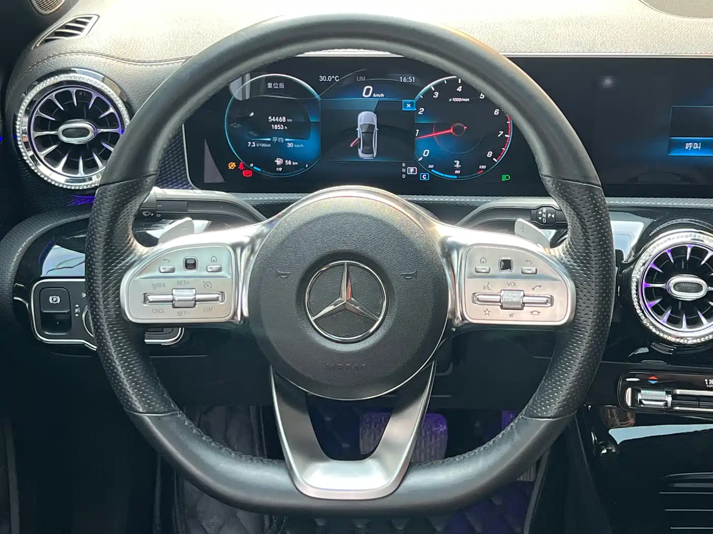 Mercedes-Benz A-Class 2020 A 200 L Sport Sedan фото 5