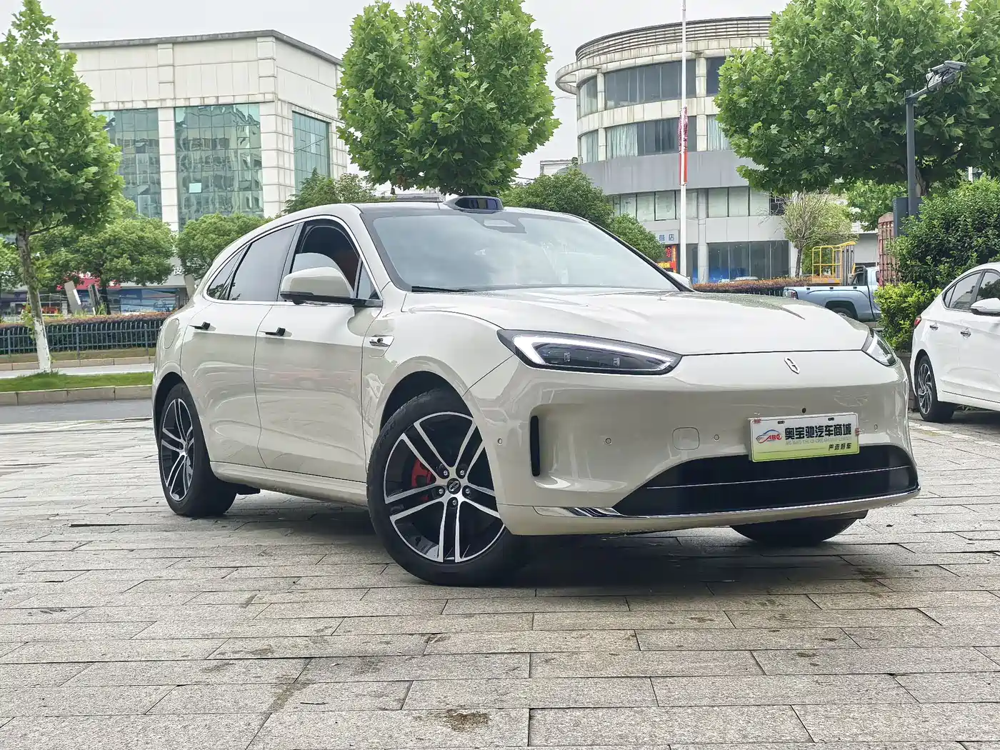 AITO Wenjie AITO M5 2025 Extended Range Ultra AWD фото 3