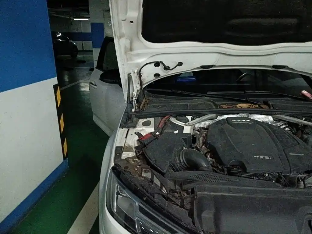 Фото 22 - Audi A4L