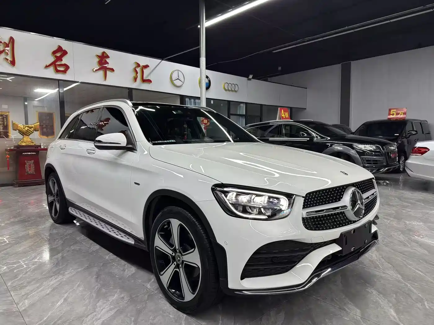 Mercedes-Benz GLC 2022 Facelift GLC 300 L 4MATIC Dynamic Collector's Edition фото 3