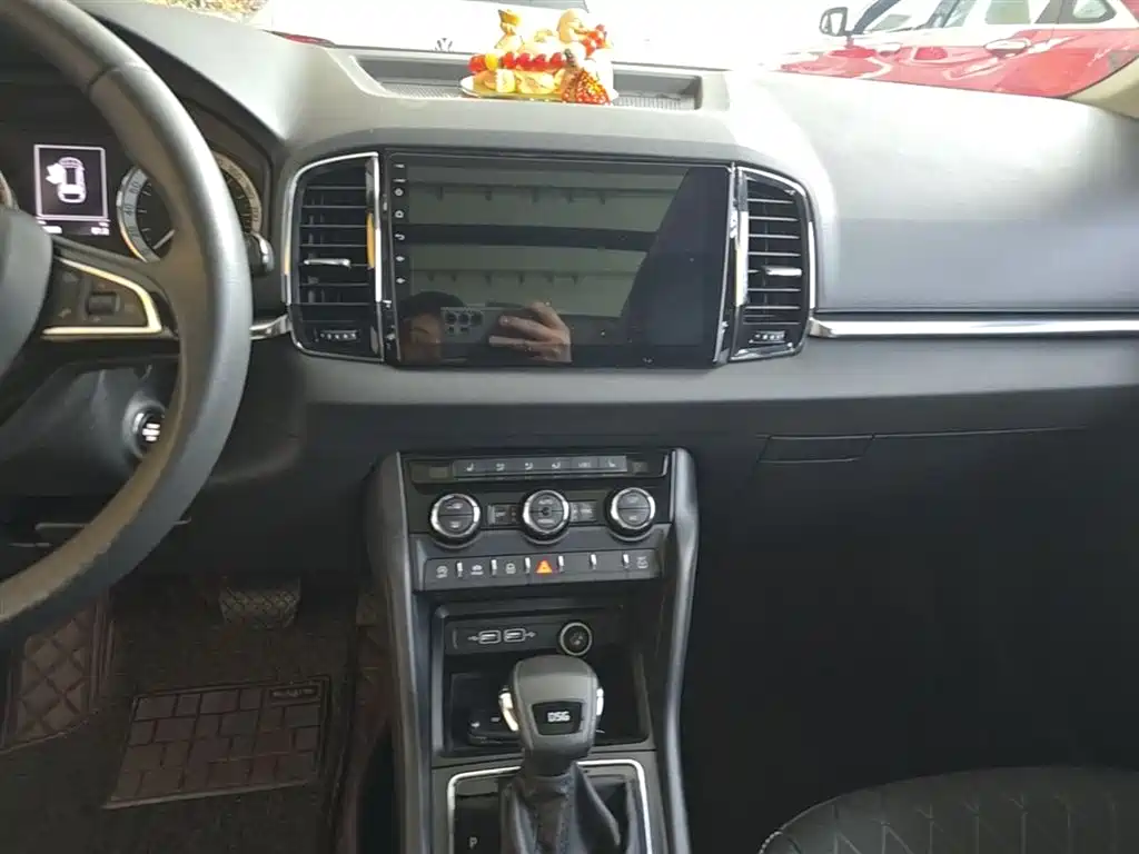 Škoda Karoq 2018 TSI280 Premium Edition China V фото 13