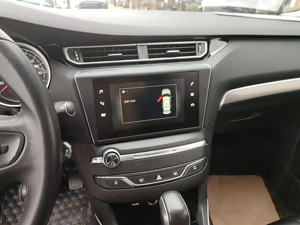 Peugeot 408 2016 1.6T Automatic Luxury Edition фото 13