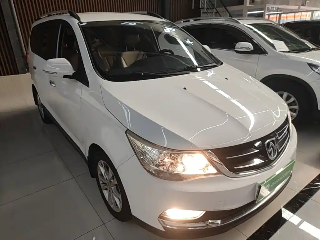 Фото 4 - Baojun 730