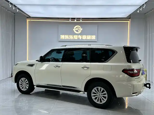 Nissan Patrol 2018 4.0L Flagship — фото 4
