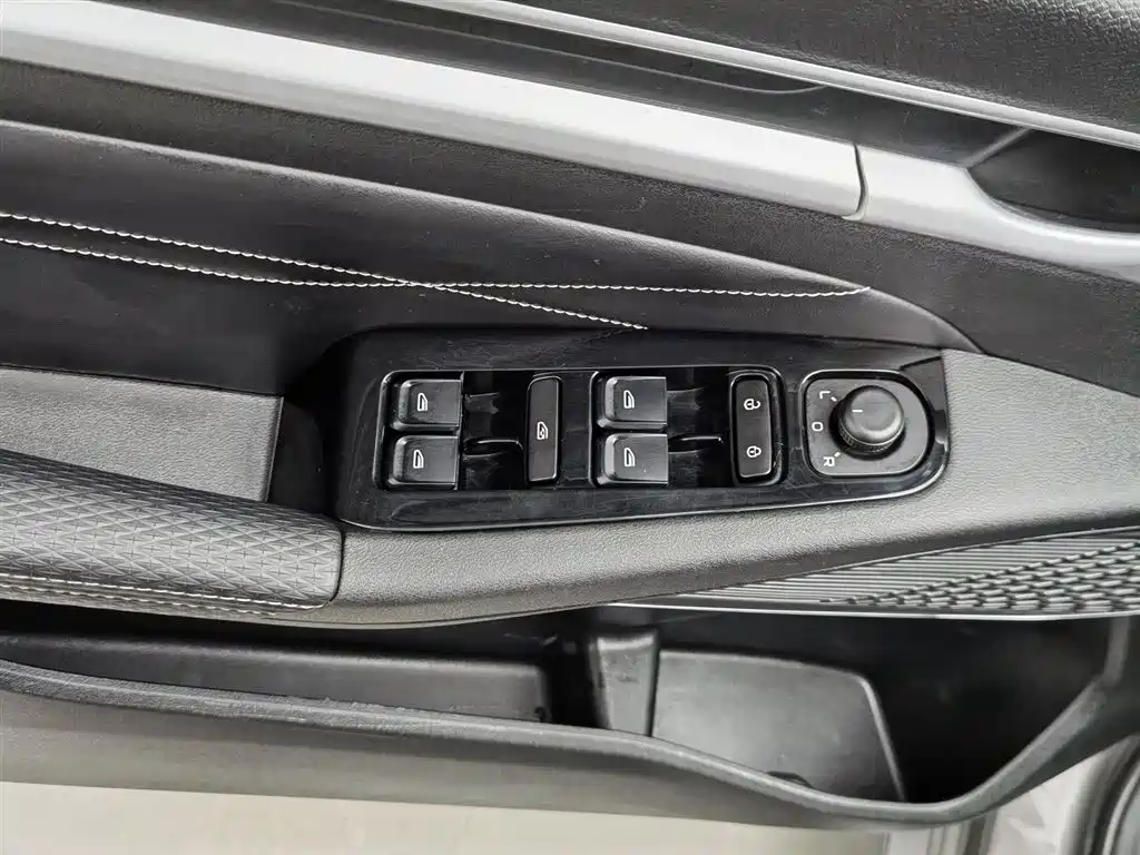 GEELY AUTOMOBILE EMGRAND