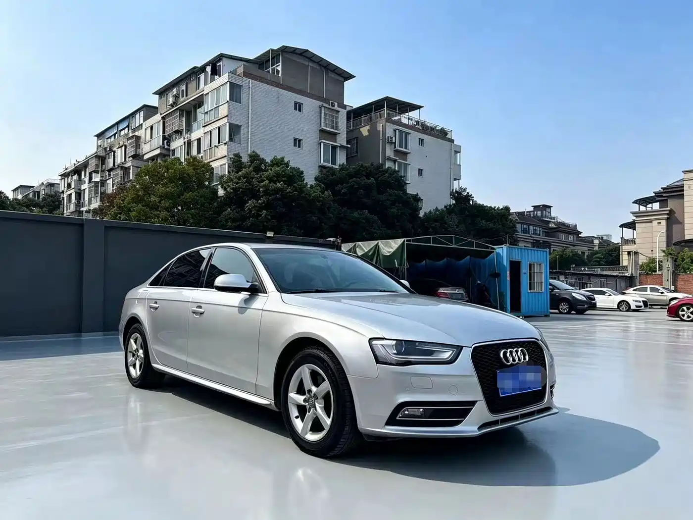 Audi A4L 2013 35 TFSI Automatic Comfort фото 3
