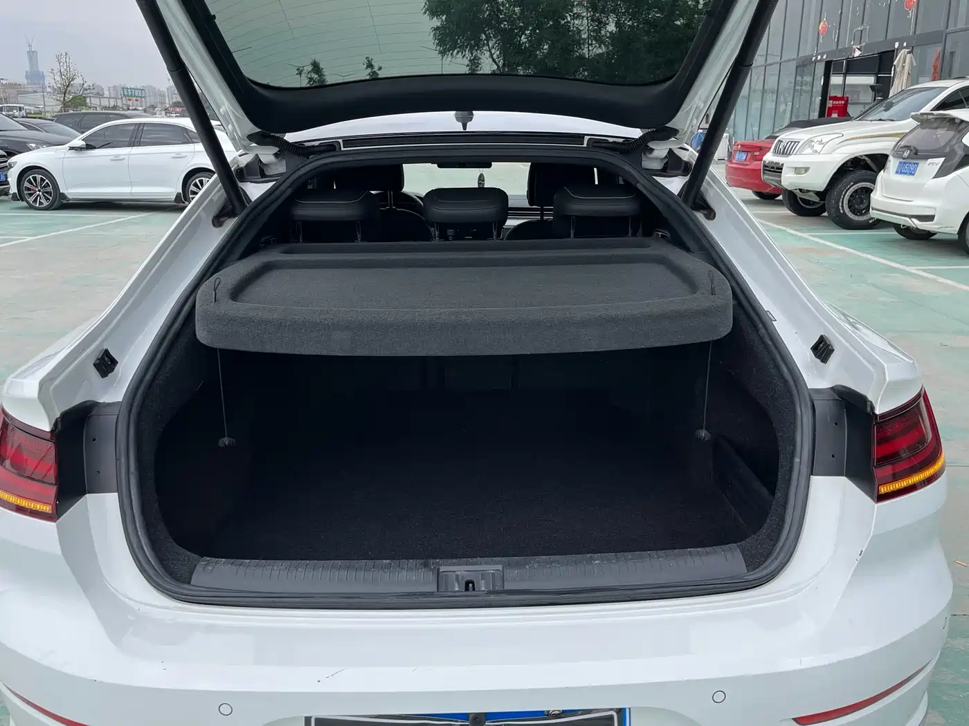 Volkswagen FAW-Volkswagen CC 2019 330TSI Charm Edition China VI фото 12