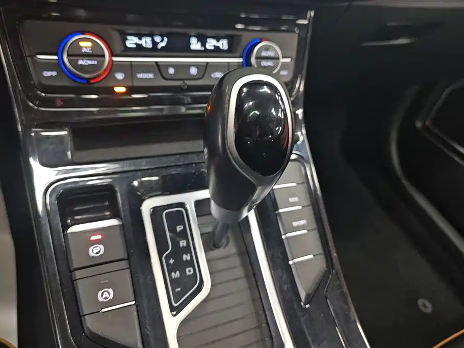 GEELY AUTOMOBILE EMGRAND GL