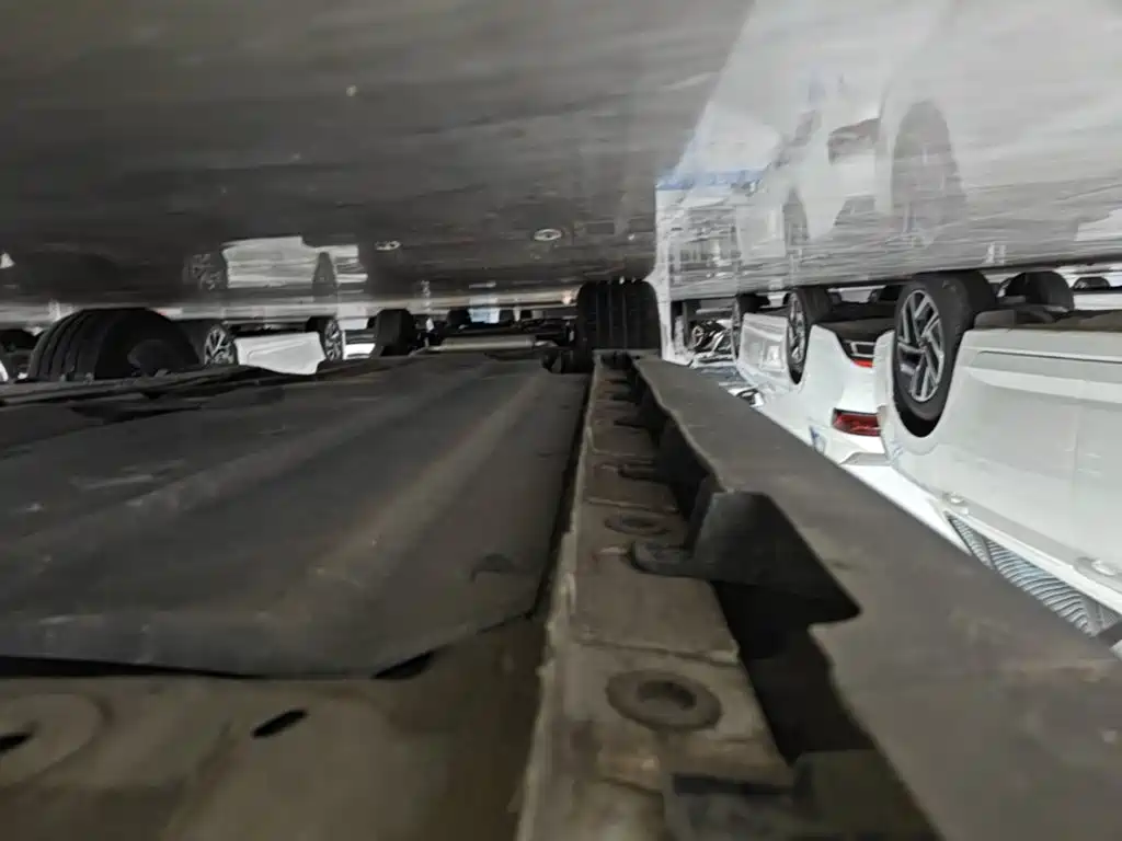 Changan UNI-V 2025 2025 1.5T 500Bar Premium Model