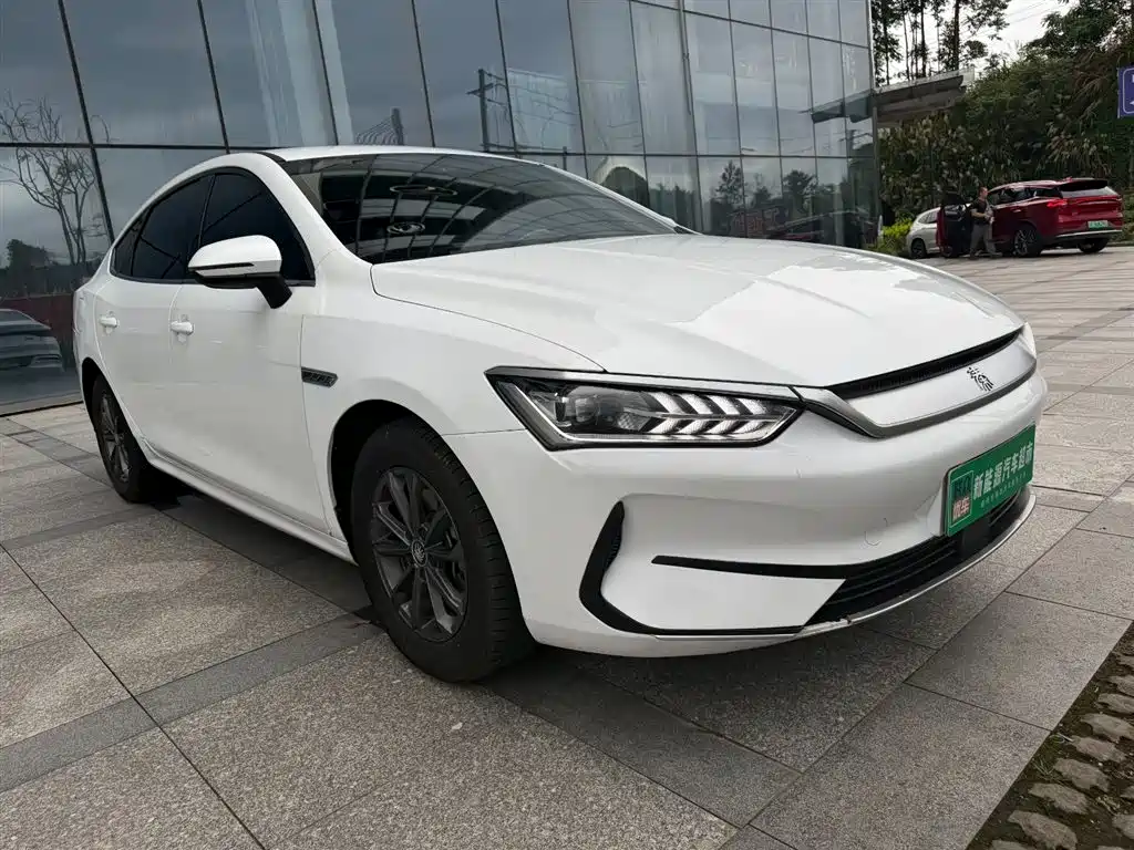 BYD Qin PLUS 2021 EV 400KM Luxury Model фото 8