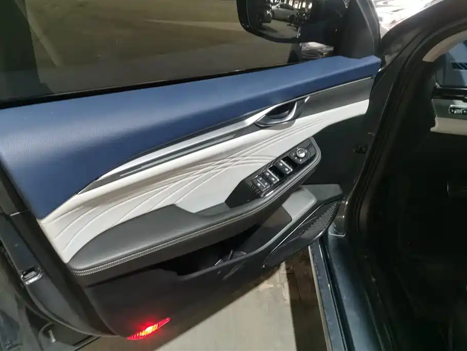 GEELY AUTOMOBILE XINGRUI