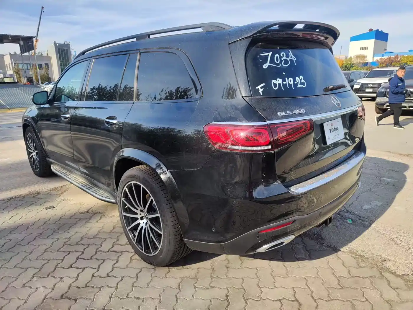 Mercedes-Benz GLS 2023 Facelift GLS 450 4MATIC Luxury фото 9