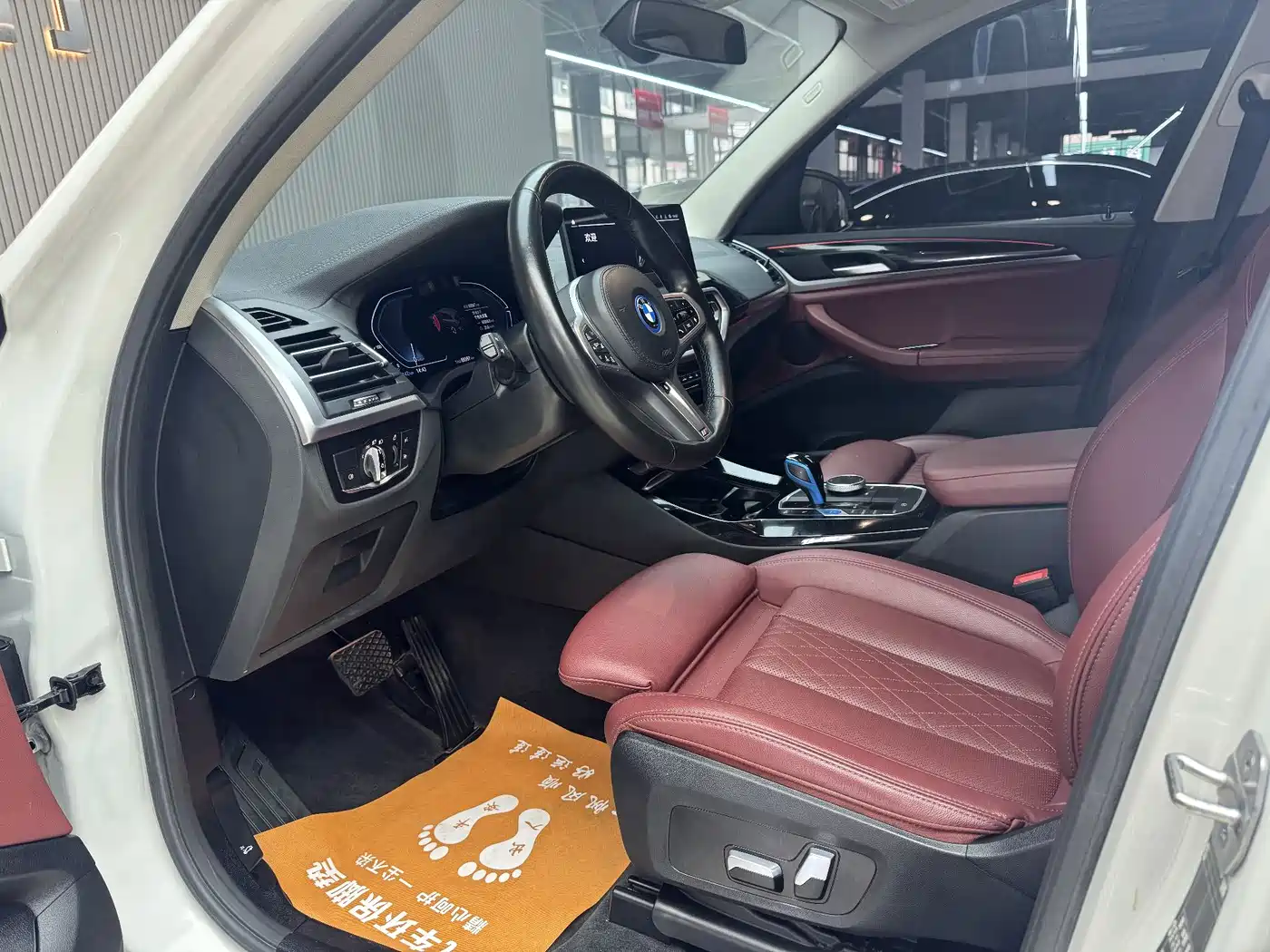 BMW iX3 2022 Leading Edition фото 6