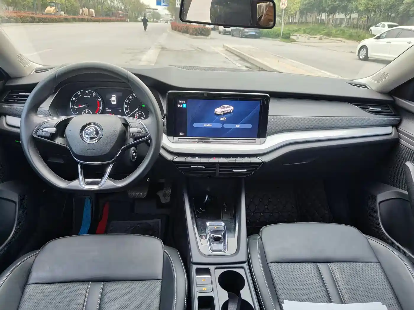 Škoda Octavia 2022 PRO TSI280 Premium Edition фото 7