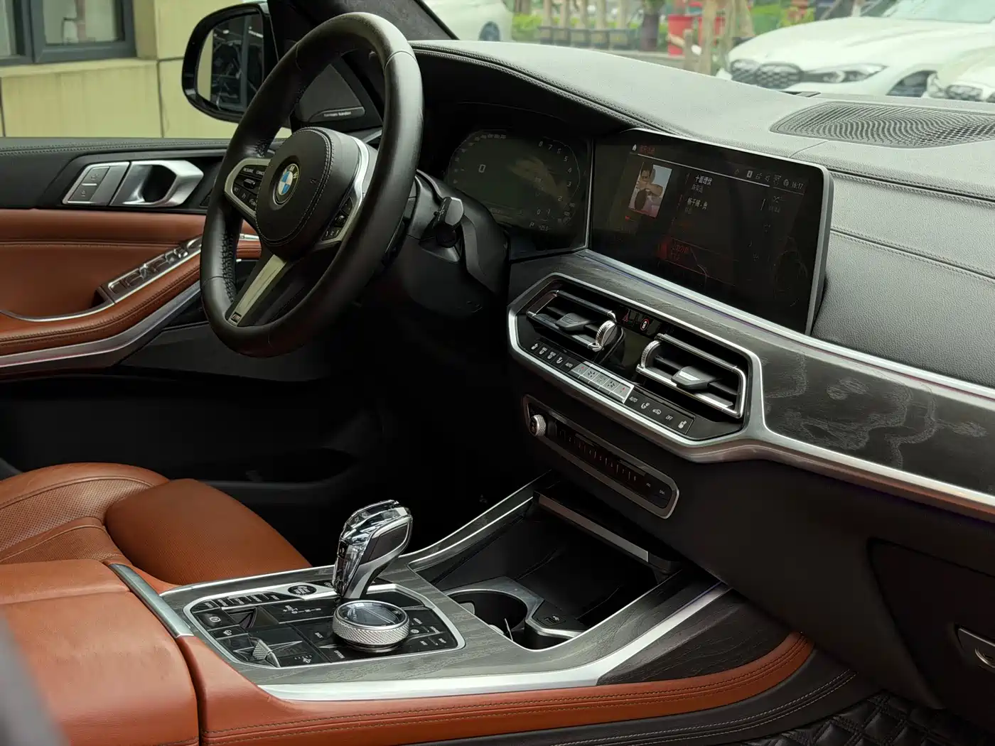 BMW X7 2020 xDrive40i Premium M Sport Package фото 16