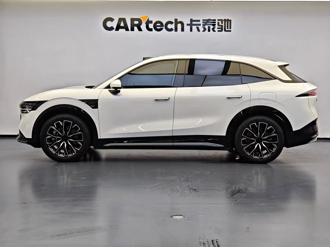 ZEEKR 7X 2025 2025 Model 75kWh RWD Smart Driving Edition
