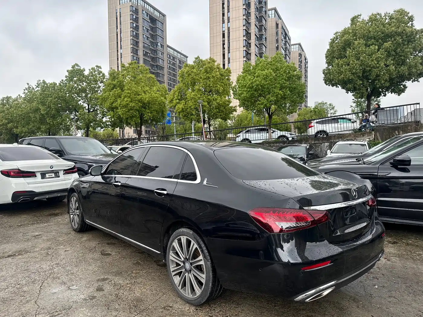 Mercedes-Benz E-Class 2016 E 300 L Fashion Type фото 7