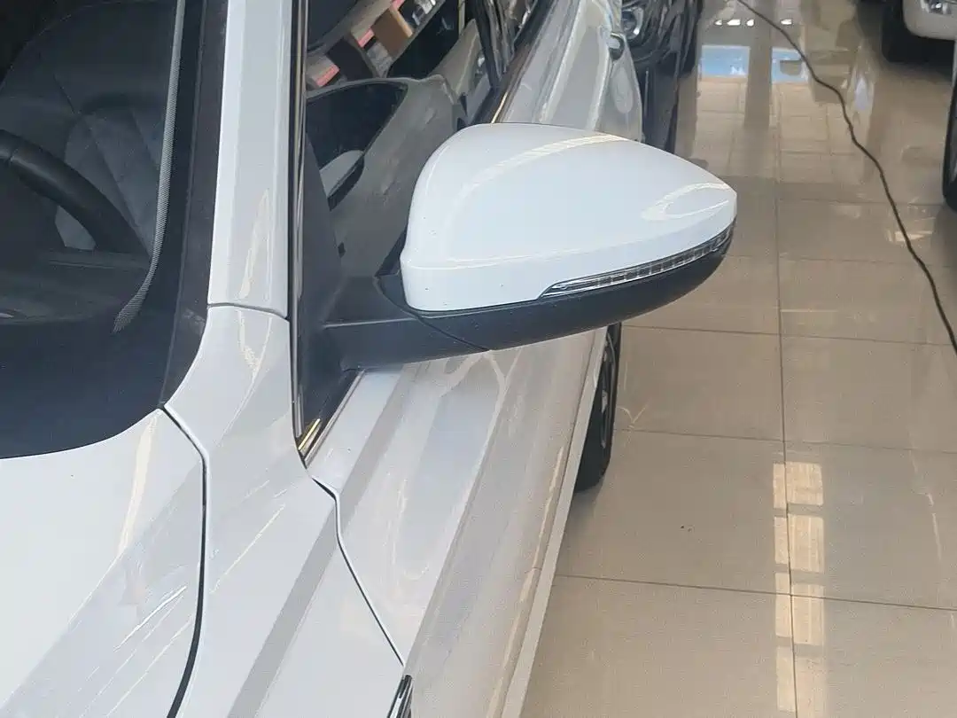 Volkswagen Sagitar 2024 300TSI DSG Flying Edition фото 7