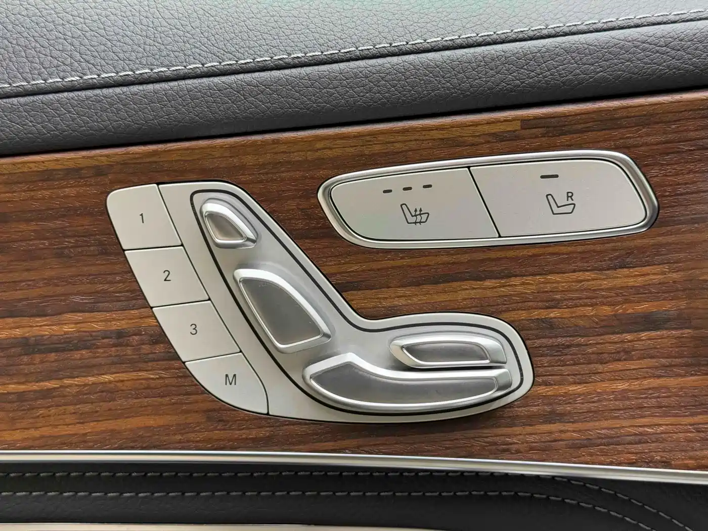 Mercedes-Benz GLC 2020 GLC 300 L 4MATIC Luxury фото 11