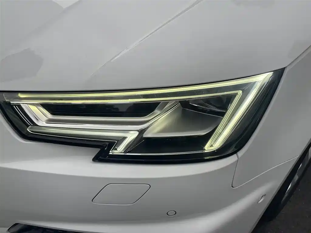 Audi A4L 2019 40 TFSI Fashion (China V) фото 20