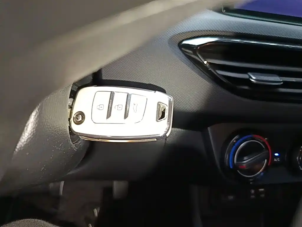 Hyundai Elantra 2018 1.6L Automatic Pleasing Edition GL China VI фото 9