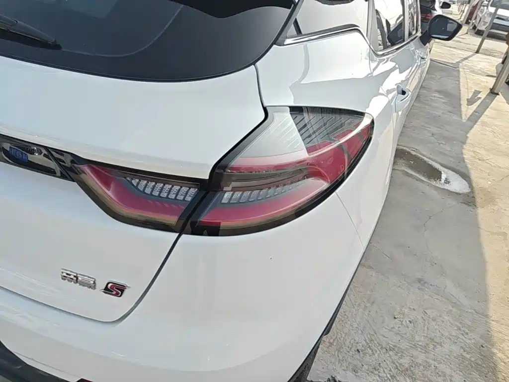 Geely Emgrand S 2022 2021 1.4T CVT Luxury