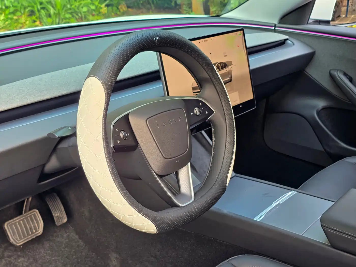 Tesla Model 3 2026 2025 Model Year Facelift Rear-Wheel Drive