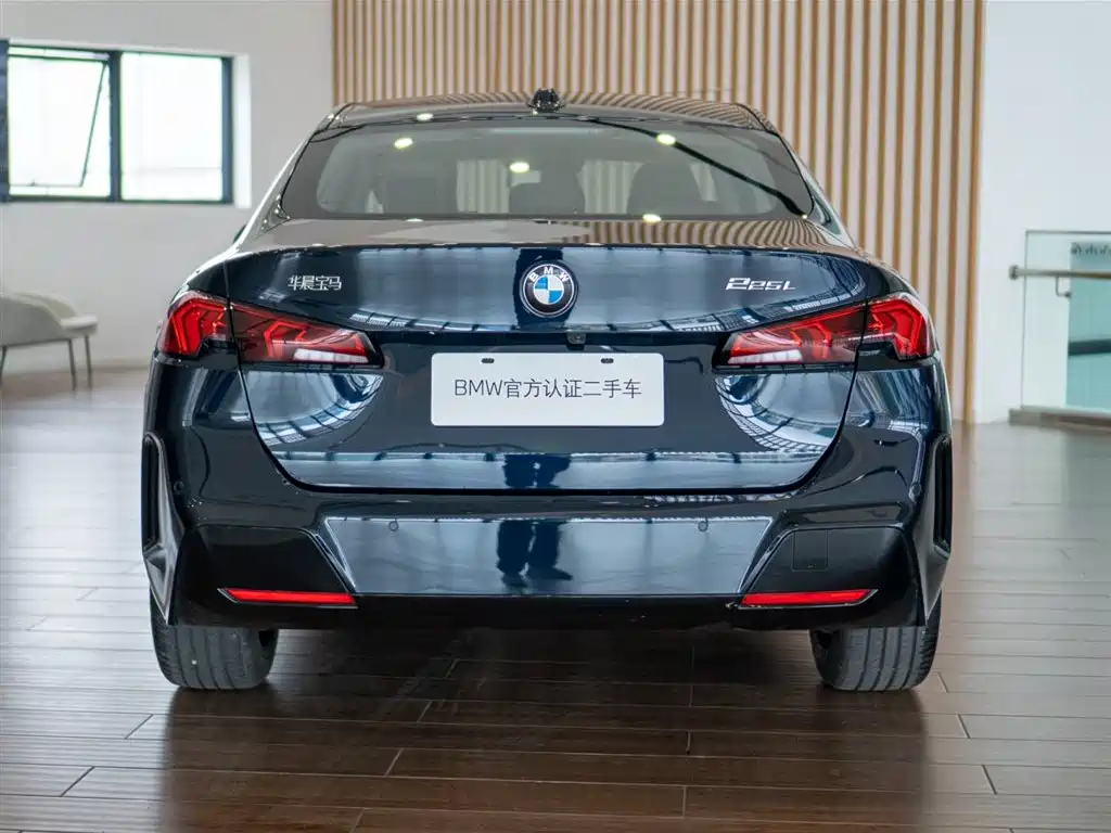 BMW 2 Series 2025 225L M Sport Package фото 7