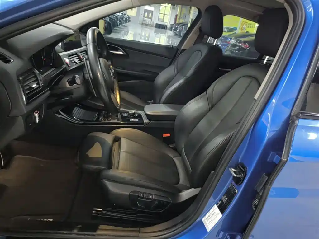 BMW 1 Series 2020 Model 125i Leading M Sport Package фото 15