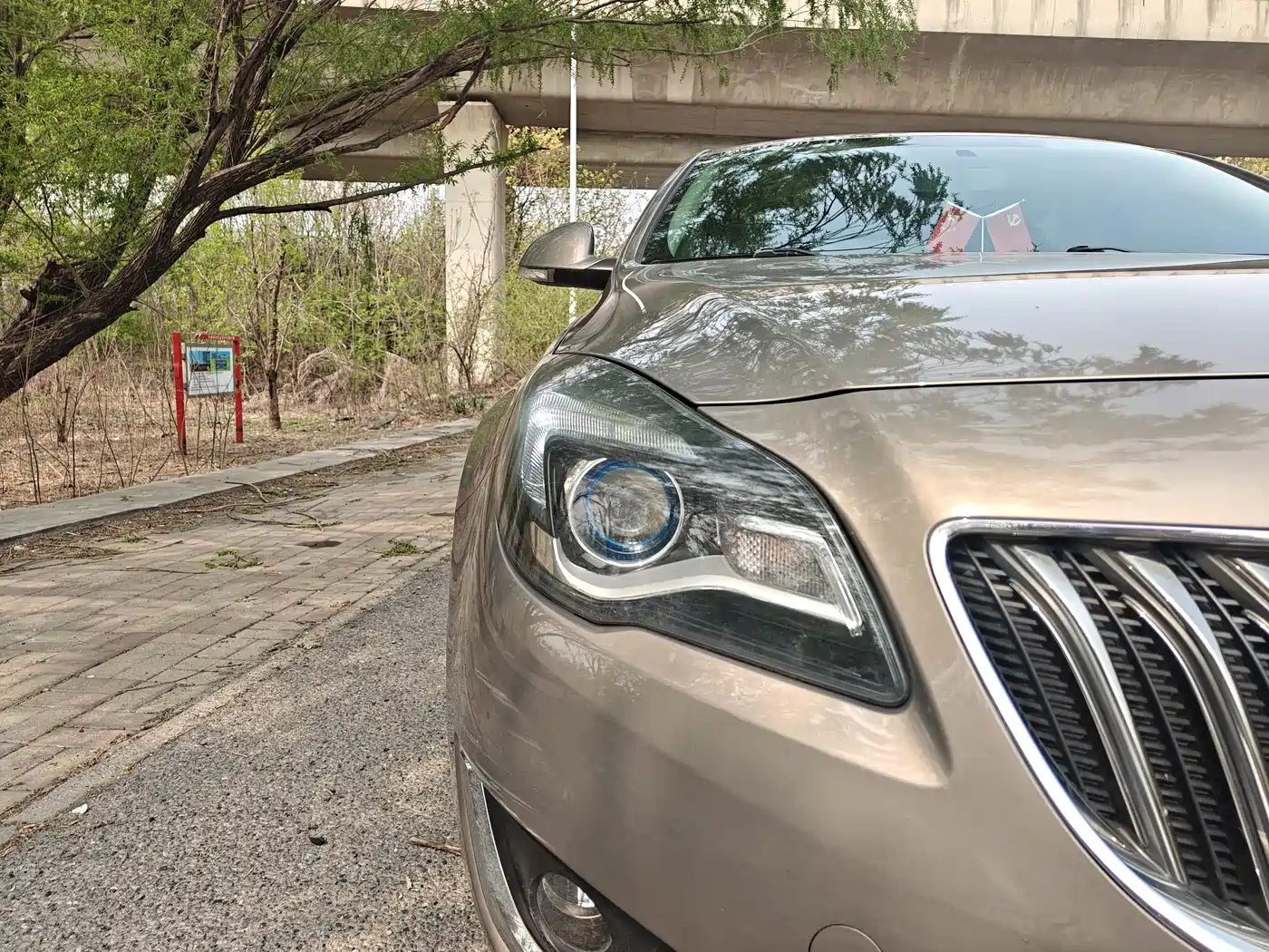 Buick Regal 2015 2.0L Leading Fashion Model фото 12