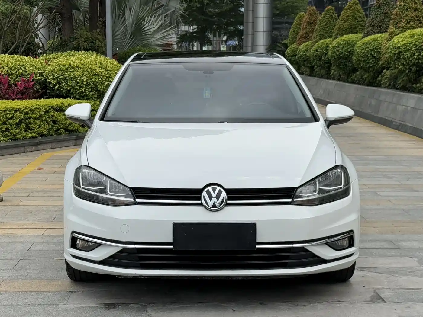 Volkswagen Golf 2018 230TSI Automatic Luxury фото 2