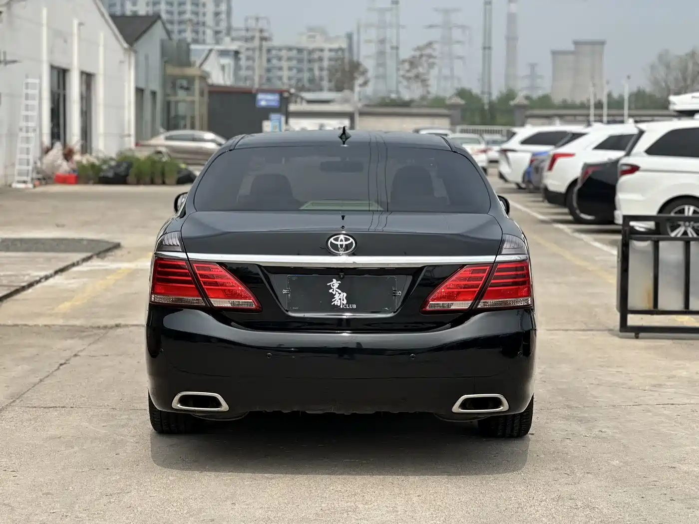 Toyota Crown 2010 2.5L Royal фото 5