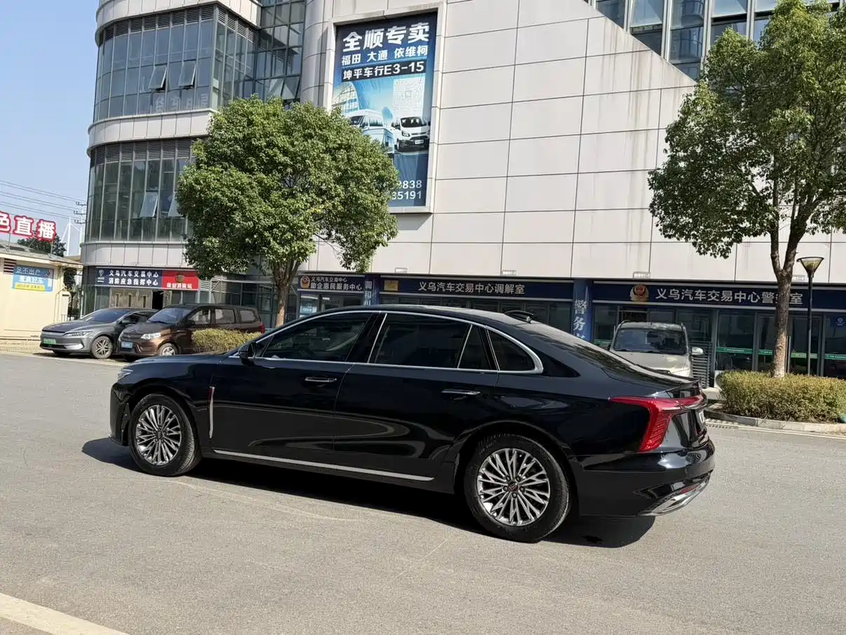 Hongqi H5 2024 2.0T Automatic Smart Connect Flag Smooth Edition фото 5