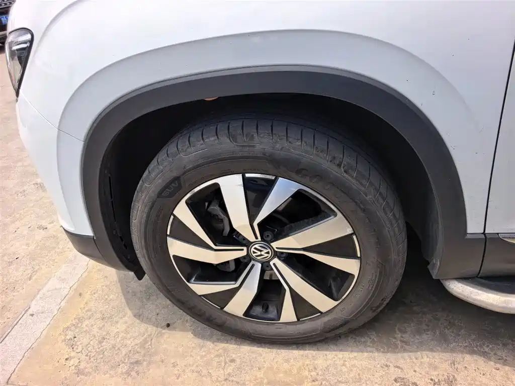 Volkswagen Tayron 2019 330TSI 2WD Luxury China VI фото 6