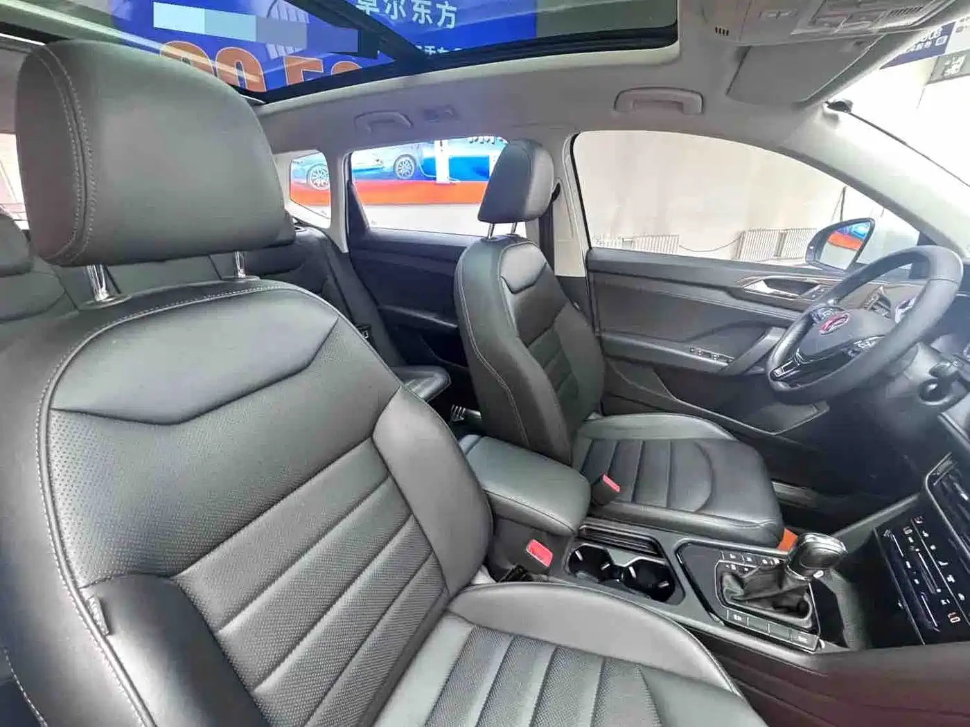 Volkswagen Tharu, миниатюра 13