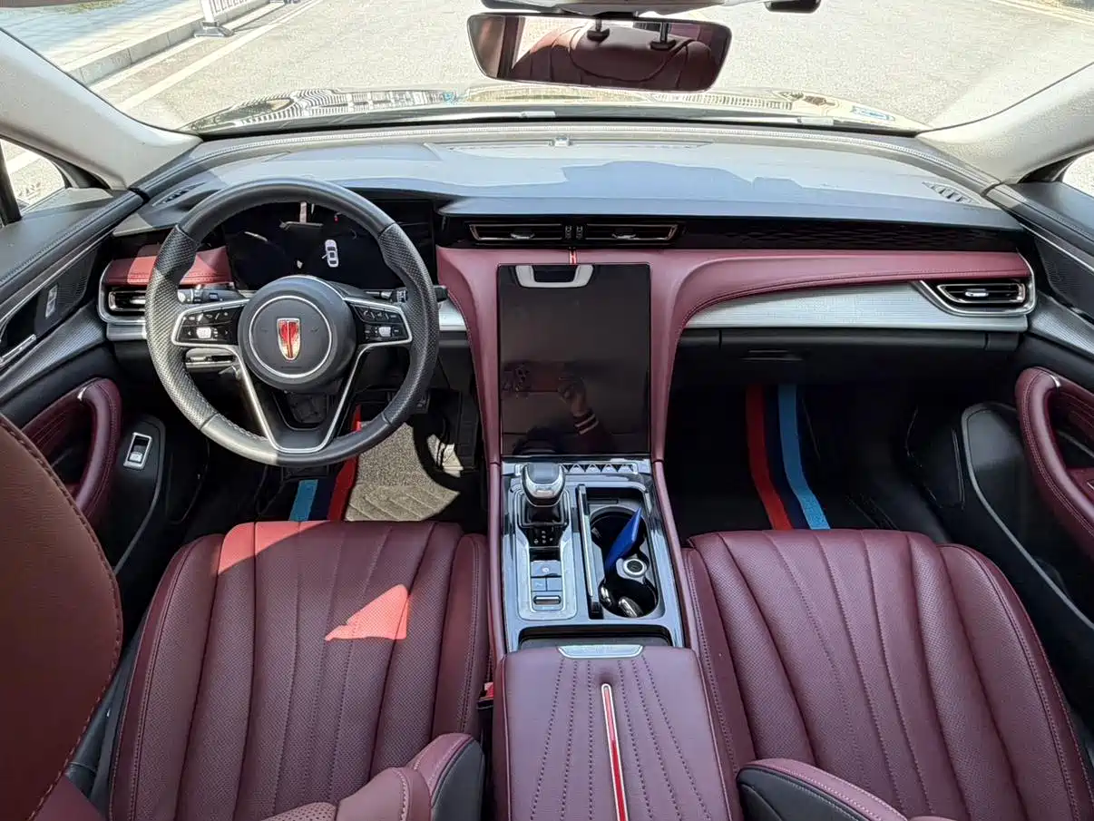 Hongqi H5 2024 2.0T Automatic Smart Connect Flag Smooth Edition фото 9