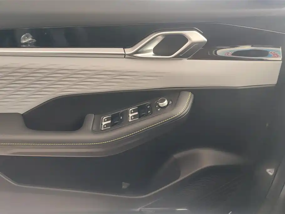 GEELY AUTOMOBILE BINYUE