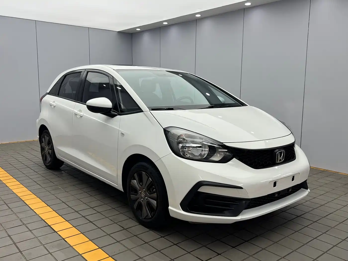 Honda Fit 2023 2022 1.5L CVT Trend Sunroof Edition