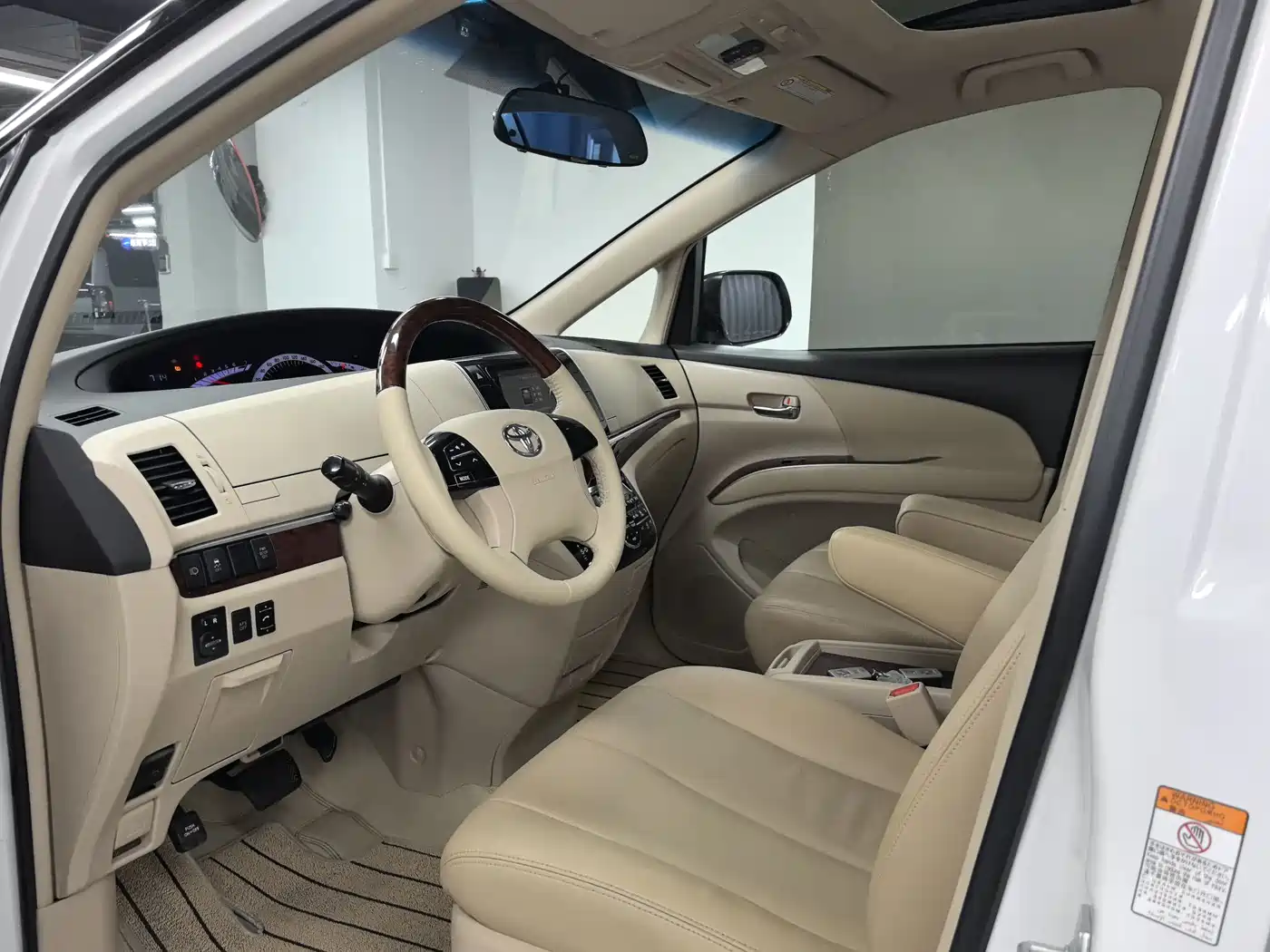 Toyota Previa 2012 2.4L 7-Seater Luxury Edition фото 4