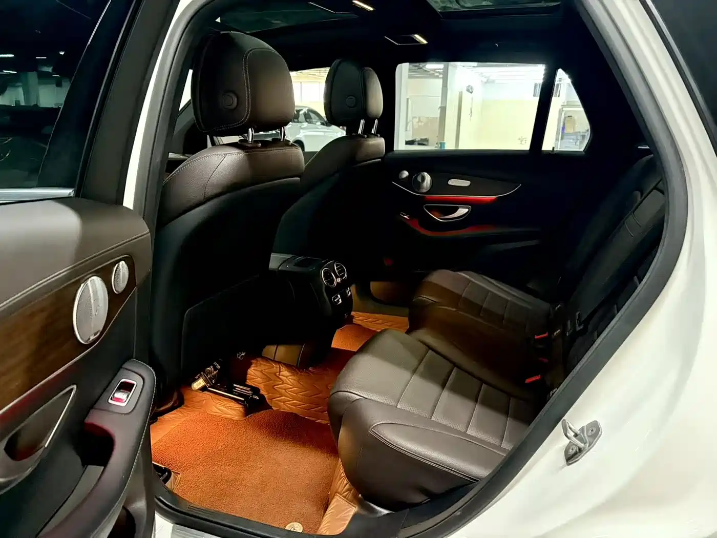 Mercedes-Benz GLC 2021 GLC 300 L 4MATIC Luxury фото 7