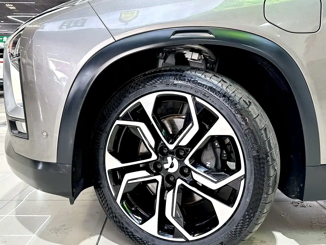 NIO ES8 2019 2018 425KM Base Edition 7-Seater