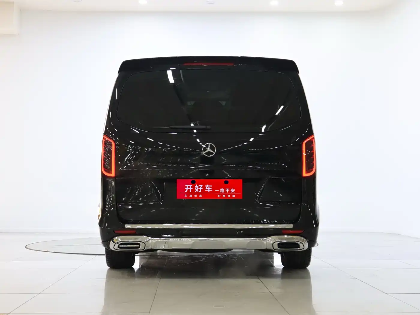 Mercedes-Benz Vito 2023 2.0T Elite 7-Seater фото 3