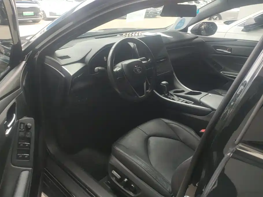 Toyota Avalon 2023 2.5L Luxury Edition фото 9