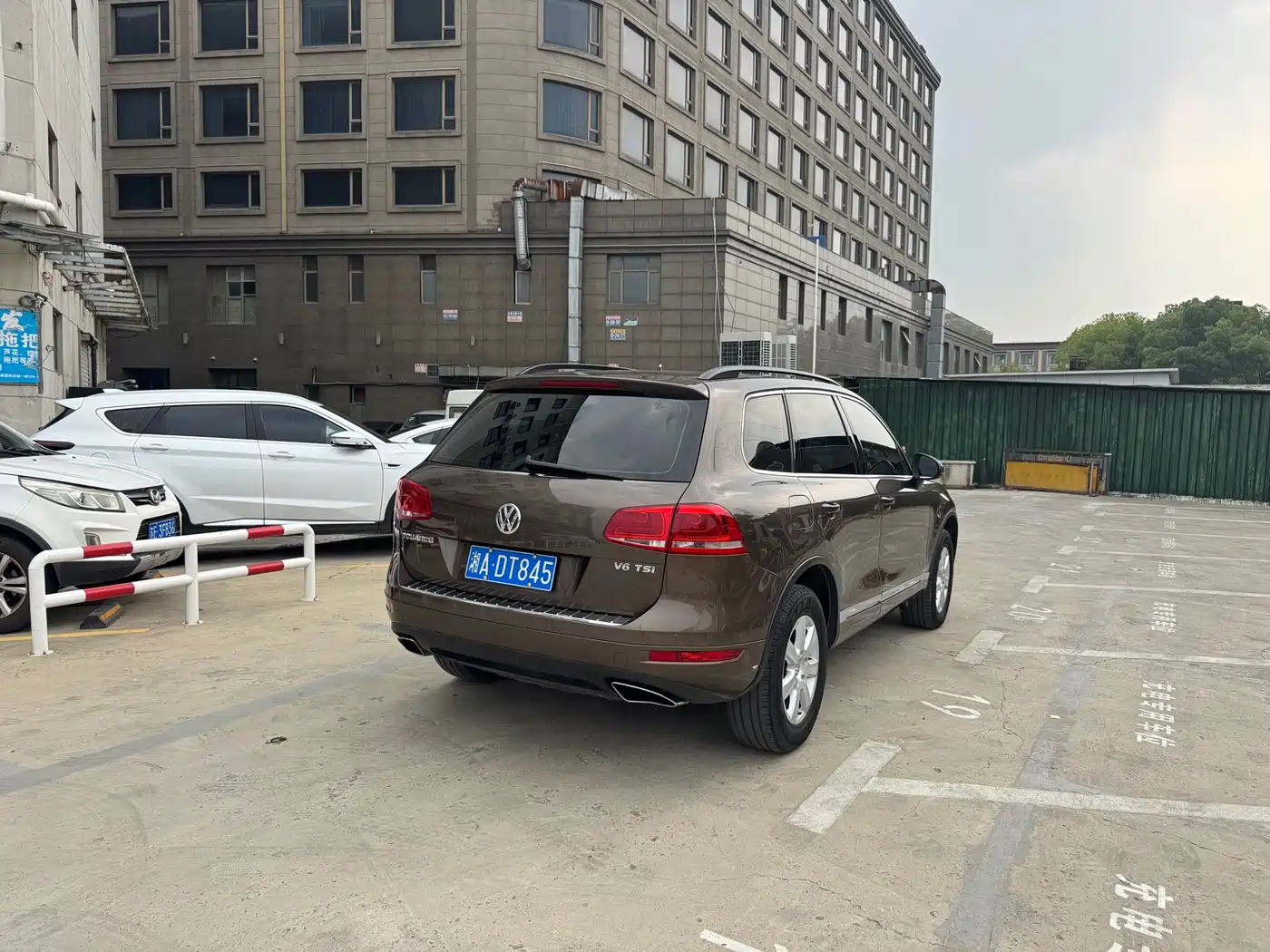 Volkswagen Touareg 2011 3.0TSI Standard фото 18