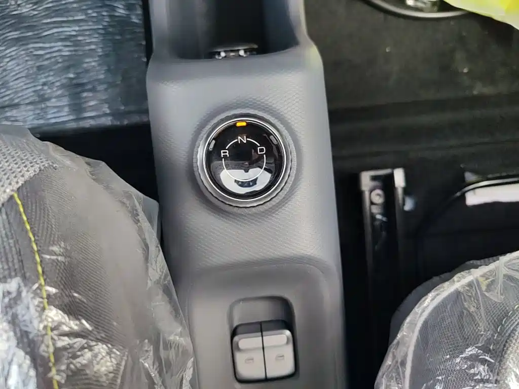 Wuling Motors Wuling Zhiguang NEV 2026 2025 Model 305km Base Version
