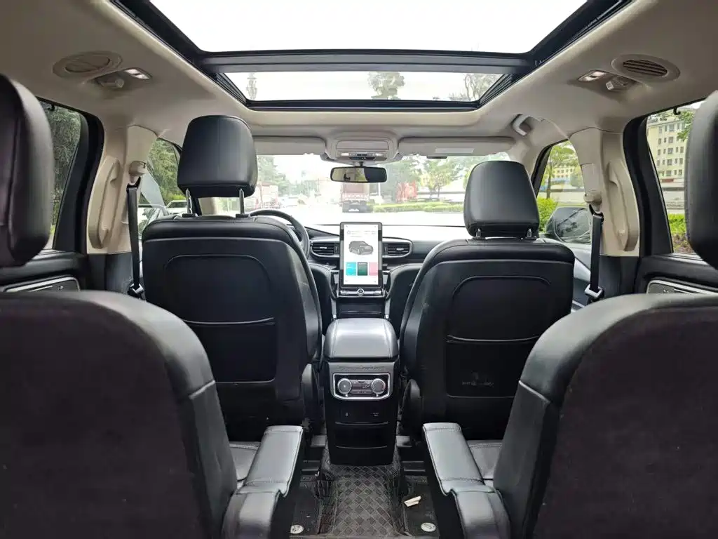 Ford Explorer 2021 2020 EcoBoost 285 AWD Titanium Edition 6-Seater