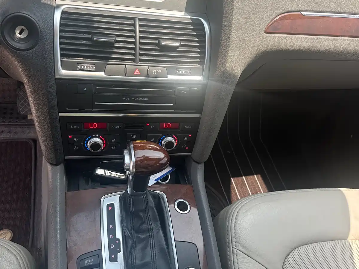 Audi Q7 2012 3.0 TFSI Comfort (200kW) фото 21